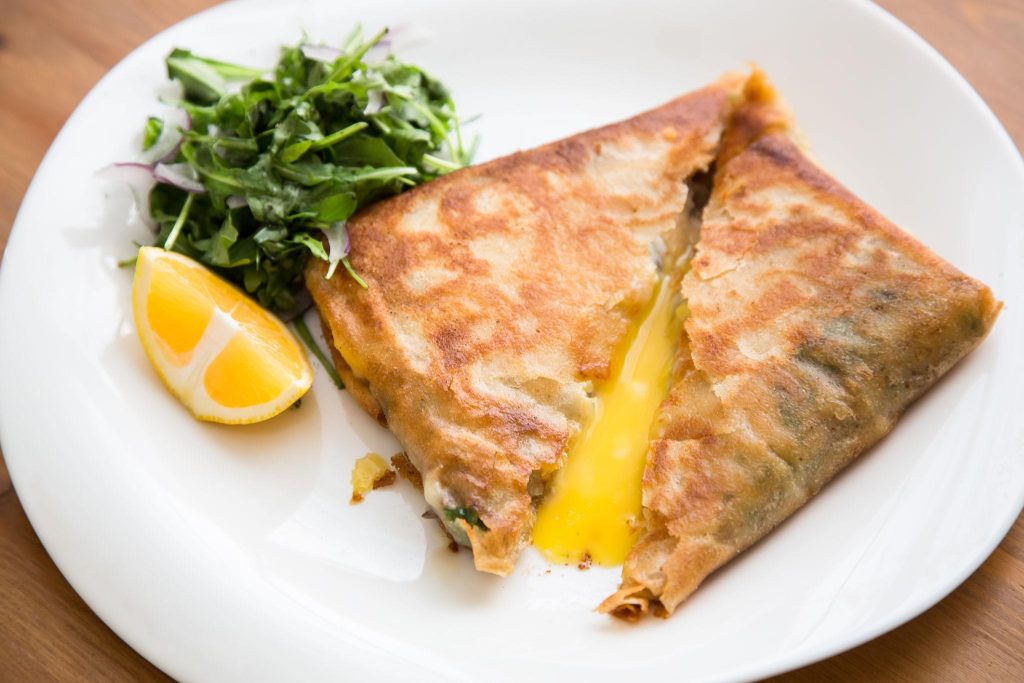 GASTRONOMIE TUNISIENNE BRICK A L'OEUF
